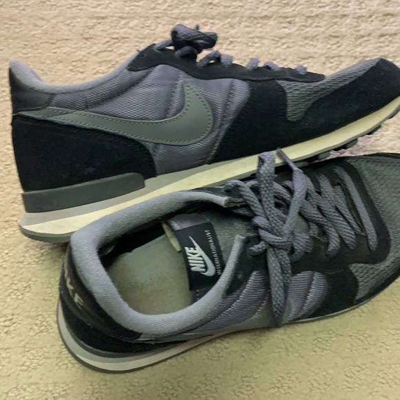 Nike sneakers - Picture 3 of 11